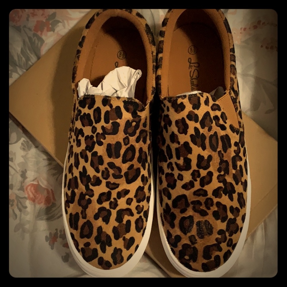 Cheetah print shoes
